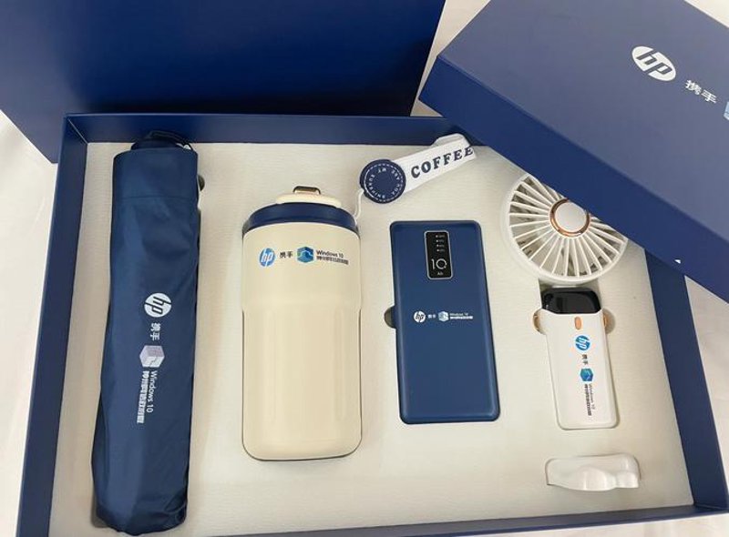 商务礼品定制——为企业形象添色彩的无声名片